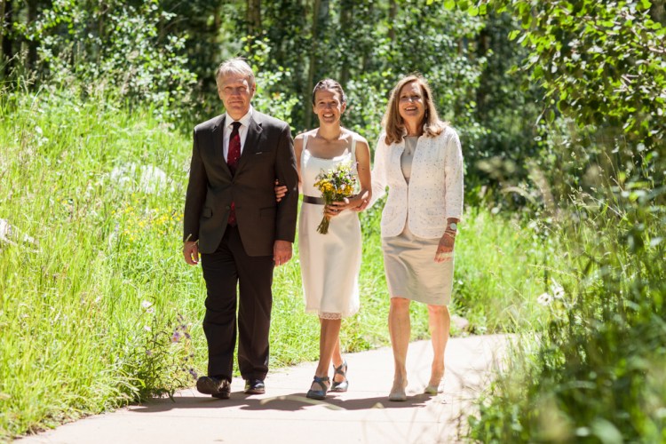 Anna processes in with her parents (photo by Kent Meireis)
