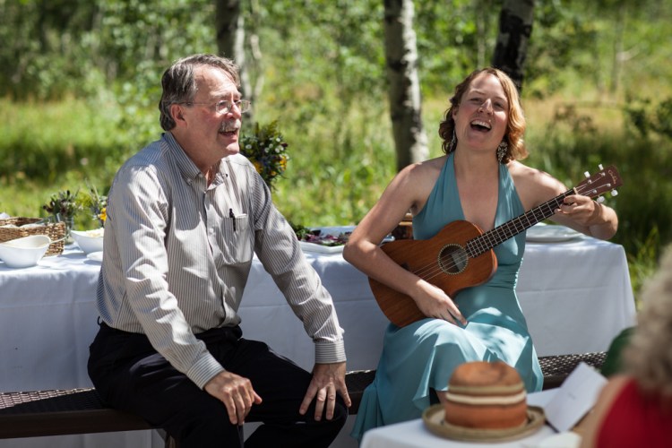 George and Becky sing us a love song (photo by Kent Meireis)