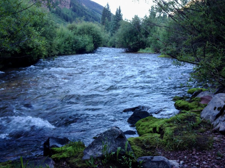 Maroon Creek in the early morning